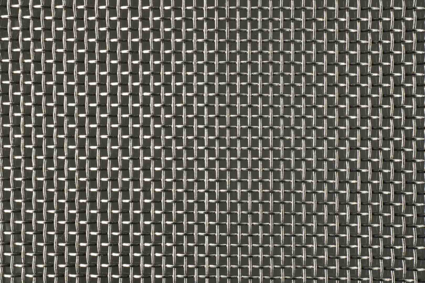 Industrieel zeefgaas klaar voor bespanning van zeeframen