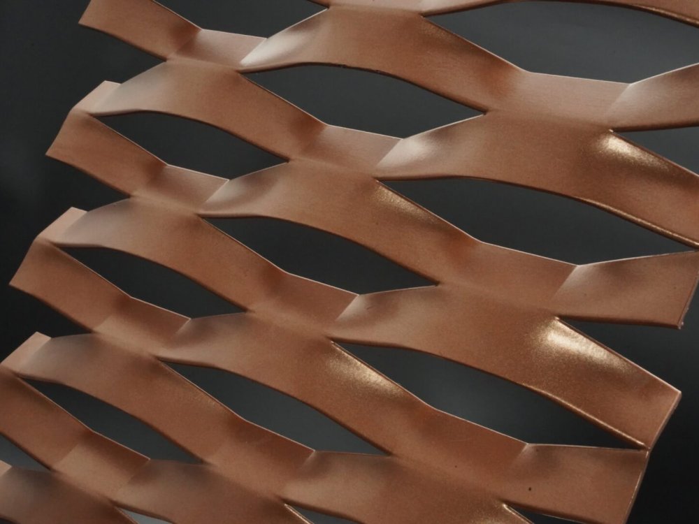 gevelbekleding strekmetaal voorzien van een kleurcoating